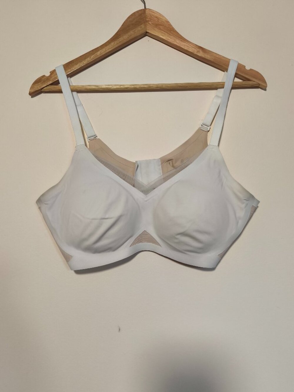 Honeylove Crossover Wireless Bra Sz XL White Nude Shapewear Seamless Comfort